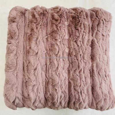 China Hot Selling Luxury Channeled Softness Rabbit Faux Fur Faux Fur Throw Blanket for sale