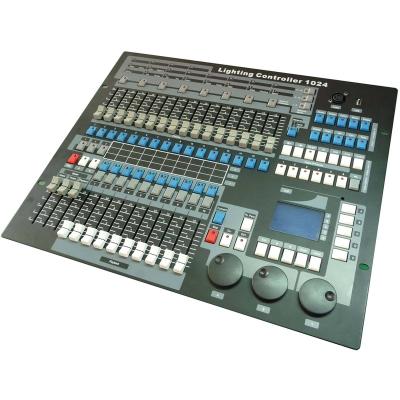 China Latest Kingkong DL-1024 controller professional led 1024 moving beam head dmx stage lighting console for sale