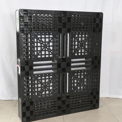 China Single faced anti-slip HDPE rececled plastic pallets for clothing 1100*1100 factory price for sale