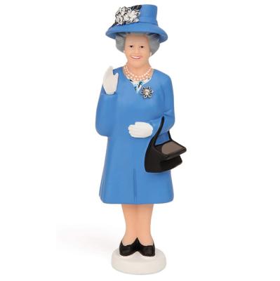 China Europe Polyresin Queen with Blue Costume and Hat Souvenir Gift Resin Queen Statue Decoration Home for sale