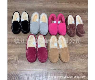 China Fashion Trend Autumn And Winter New Products Wool Cotton Shoes Women's Polka Dot Shoes Plus Velvet Warm Shoes Woman Home Winter Flat Slippers for sale