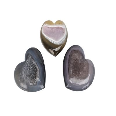 China China Quality Natural Agate Geode Heart Geode Stone Heart New Fantastic Creative Crystal Agate Hearts for sale