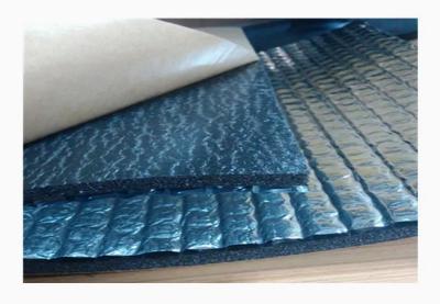 China Heat Reflecting Foil Bubble Adhesive Backed Insulation For Building Construction for sale