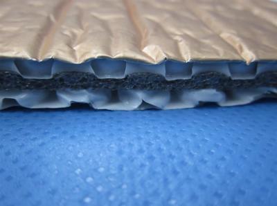 China Customized Waterproof Multi Layer Foil Insulation Metalized Pet Film Bubble Foam Thermal for sale