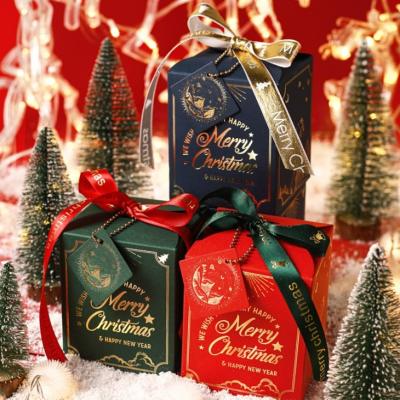 China Recyclable Manufacture Waterproof 250GSM Custom Coated Paper Christmas Eve Gift Candy Apple Box for sale