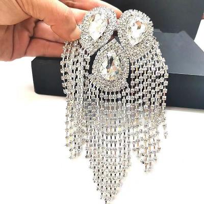 China 3D Wind Coat Costume DIY Fashion Tassel Badge Luxury Punk Epaulets Shoulder Beaded Patches Tassel Epaulet for sale