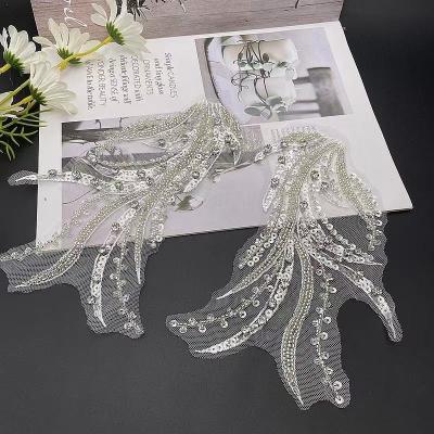 China ivory 3D lace applique patch, beaded lace applique, 3D bridal lace applique for sale