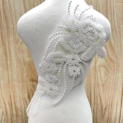 China Handmade Ivory Beaded 3D Lace Applique, 3D Lace Patch, White Dance Costume Lace Applique for sale