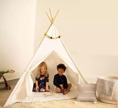 China Big Teepee Teepee Tent Cotton Indian Beige Kids Home Indoor Play Toy Tent Kids Soft Soft Cloth With Light for sale