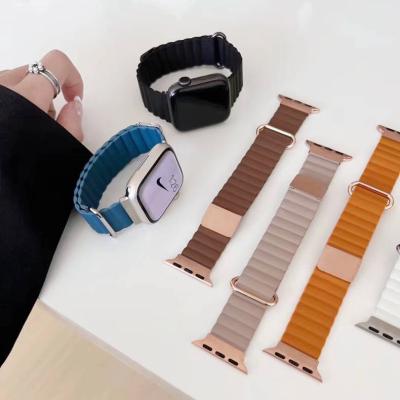 China Leather Loop Leather Strap For Apple Watch Band 44mm 40mm 38mm 42mm 4 5 6 Se 7 45mm Magnetic 41mm iWatch Strap 3 Series for sale