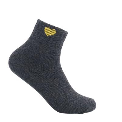 China Custom Women Cotton Casual Breathable Soft Comfortable Crew Socks for sale