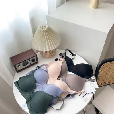 China Seamless Seamless Bra Set Without Underwired Wire Free Nylon Bra for sale