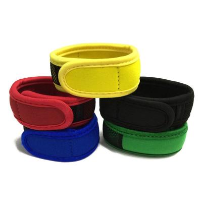 China Outdoor Disposable Neoprene Mosquito Wristband Mosquito Control Mosquito Bracelet For Summer Use for sale