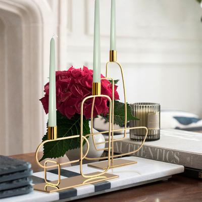 China Simple Modern Light Luxury Candle Holder Candle Holder Candle Holder Vintage Gold Candle Holder Stand Home Decoration for sale