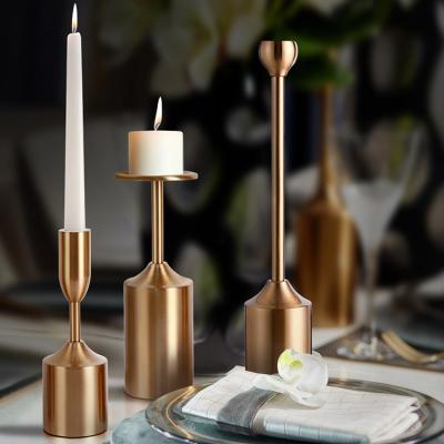 China European/Nordic/American Hot Selling Antique Top Decorative Candlestick Metal Holders Table Candlesticks for sale