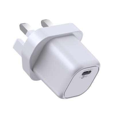 China WIWU Wall Charger, USB Charger Adapter, 30W Fast Charging Gan Charger UK Plug for USB C to IP Cable RY-U30A for sale