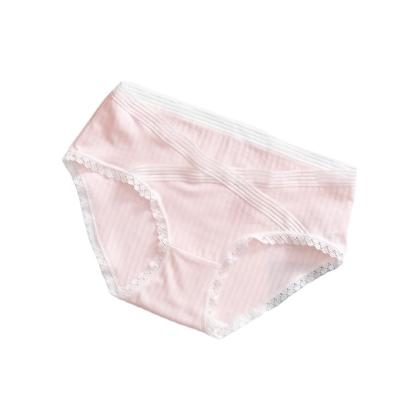 China Maternity Viable Maternity Wear Sexy Underwear Low-Waist Lace Nursing Panties for sale