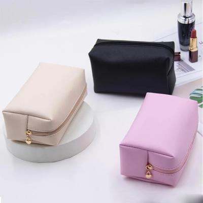 China 2022 fashion cotton zipper travel high quality lightweight makeup pocket canvas cosmetic bag for sale