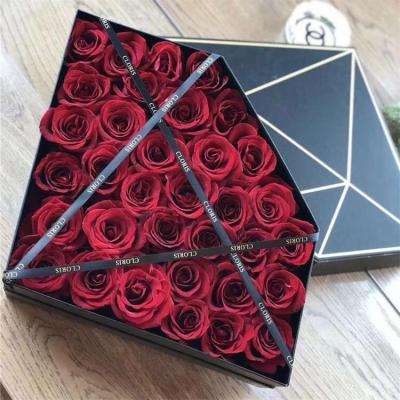 China High End Gift Wrapping Diamond Heart Shaped Tissue Flower Gift Box Bronzing Diamond Wedding Gift Box Flower Packing Gift Box for sale