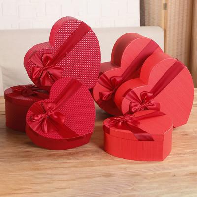 China Red Gift Wrapping Peach Heart Cardboard Gift Box Large With Ribbon Bow Decoration Wedding Gift Candy Box for sale