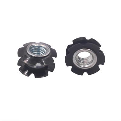 China M6 Heavy Industry Fasteners Nut Insert Carbon Steel Connector Crown Nut For Round Pipes for sale