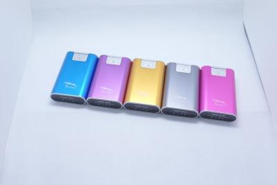 China Banco portátil 6600mAh do poder de USB do metal da câmara digital com tocha do diodo emissor de luz à venda