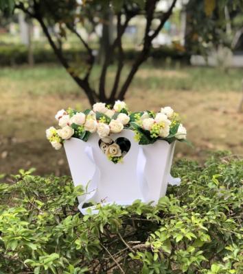 China Biodegradable In Stock Black Flower Basket Trapezoidal Box With Handle for sale