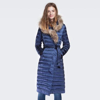 China Winter Anti-Shrink Women Duck Down Long Coats With Natural Raccoon Fur for sale