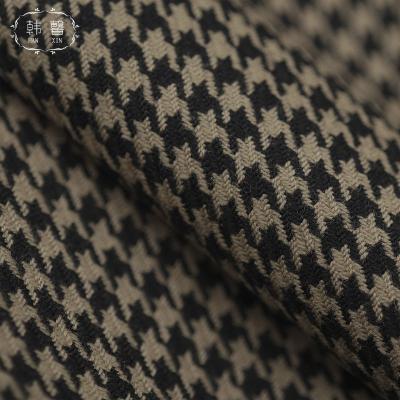 China Camel DIMENSIONAL Black Houndstooth Full Wool Worsted Wool, Suit Fabric 400g Suit Jacket 100% Wool Fabric for sale