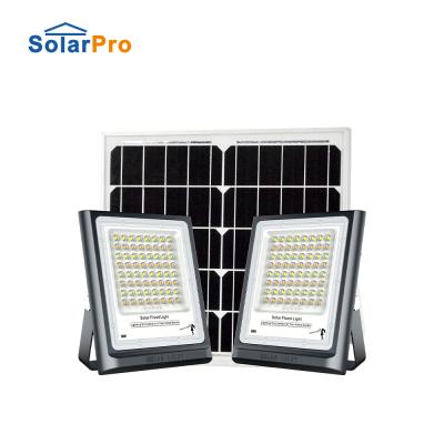 China New Design IP66 Solar Powered Lightweight Waterproof Smart Garden Flood Light Plant Solar Flood Light Plant for sale