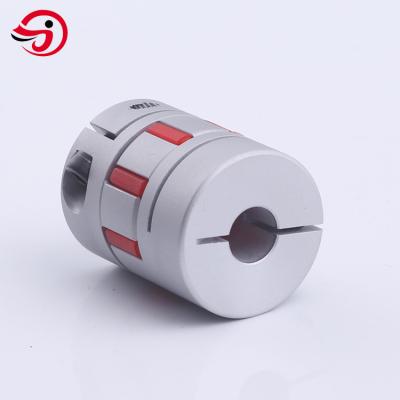 China Industrial Equipment Polyurethane Plum Coupling Jaw Flexible Plum Flower Coupling Motor Connector for sale