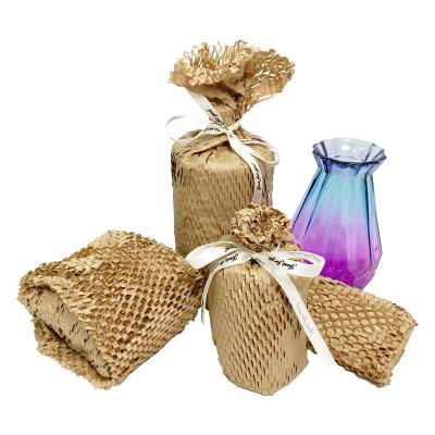 China Recycled Materials WiAIR Honeycomb Kraft Paper Wrapping Paper Honeycomb Protective Eco-Friendly Envelope for sale