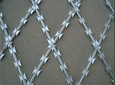 China 50mmx50mm Razor Wire Mesh Fencing 150mmx150mm Razor Mesh Panel for sale