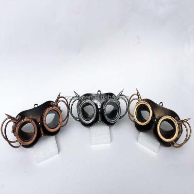 China Metal / Plastic Simple Venetian Style Steampunk Mask With Google for sale