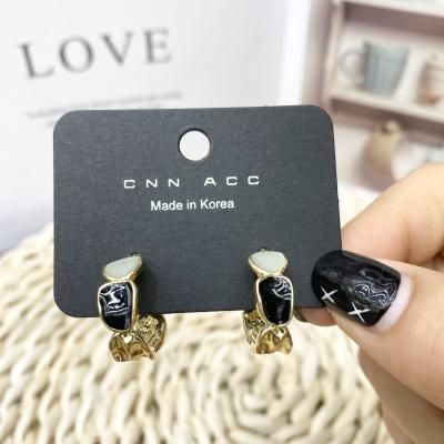 China Jewelry Decoration Card Customized Black Hot Silver Earrings Small Jewelry Card for sale