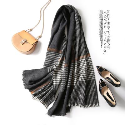 China 2021 Acrylics Wholesale Fashion Winer Scarf Vintage Acrylic Cashmere Wool Plaid Plaid Scarf Shawl For Women Customize Scarf for sale