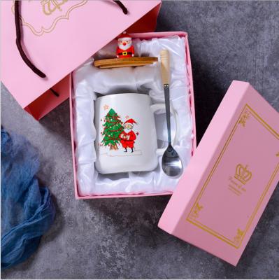 China MG77 Sustainable Gift Box Package Christmas Mug Porcelain Mug With Spoon Lid for sale