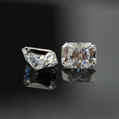 China Color Play Or Fire Cut 2.0ct DEF Shape VVS1 White Excellent Clarity 6x8mm Loose Moissanite Diamond Wholesale for sale