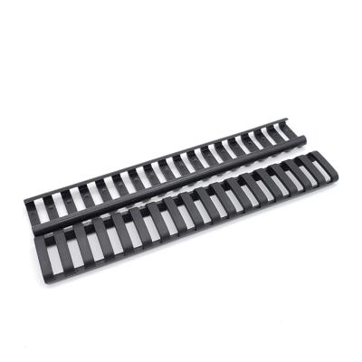 China Low Price Hot Selling 20mm Professional Rubber Rail Mount Handguard 4pcs In Bag Train Cover for sale