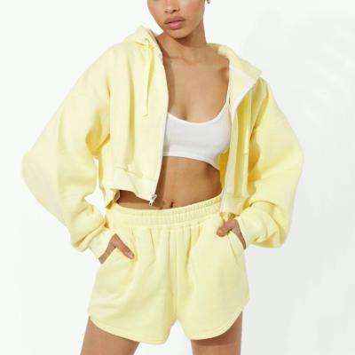 China Custom Cotton&Polyester Anti-pilling Yellow Two Piece Crop Top Zip Up Hoodies&Shorts Sweatsuit Sets Women en venta