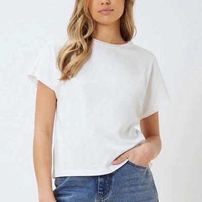 China Anti-Wrinkle Customized Loose Simple Round Neck White Cotton Tee Short Sleeve Women T-Shirt for sale