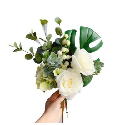 China Bouquet of Forest Forest Style Artificial Monstera Leaves for sale