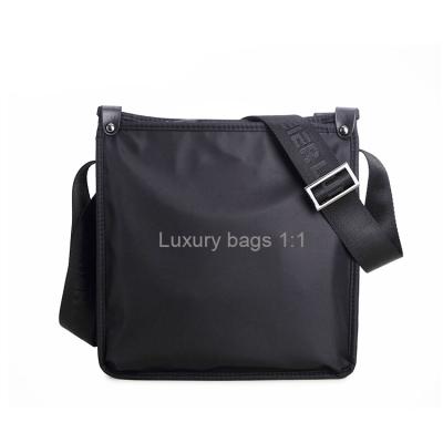 China IP Network Hot Selling Mens Bags Good Quality Famous Brand Leather Designer Bags Luxury Bags For Men for sale