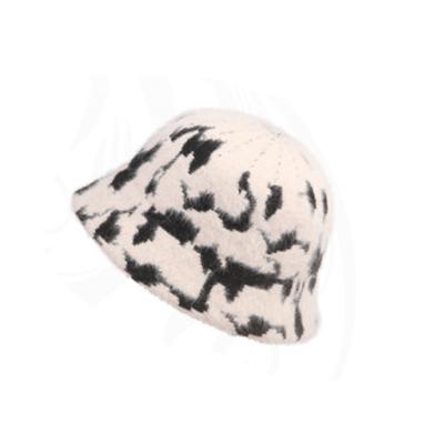 China COMMON Luxury Plush Fisherman Leopard Winter Vintage Fashion Hat Rabbit Fur Brabbit Colorful Hair Bucket Hat for sale