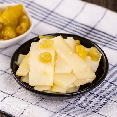 China Hot Selling Normal Pickled Vegetables Pickled Pepper Flavor Bamboo Shoot Slice 70g Bamboo Shoots In Vacuum Packing for sale