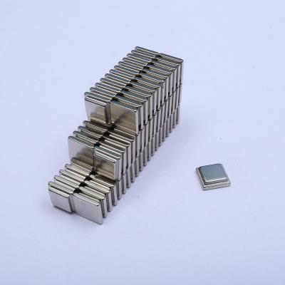 China Good quality powerful industrial magnet ndfeb neodymium n52 magnet cube for sale