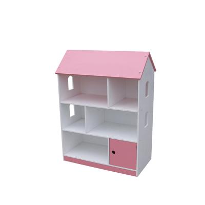 China Safety Happy Family Furniture Large Wooden Dollhouse for sale