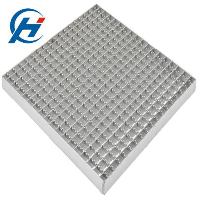 China Hot Selling Corrosion Resistance Hot Serrated Dip Galvanized Press-locked Steel Grating Manufacturers In China for sale