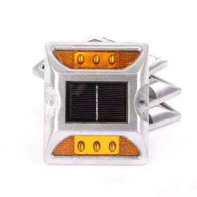 China Factory Price High Brightness Acrylic Reflector High Brightness Sign Post Lamp LED Road Flashing Reflective Aluminum Solar Powered Nail for sale