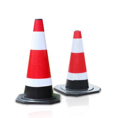 China Rubber Manufacturers Supply Best Selling Rubber Material Road Traffic Cone Warning Cone for sale